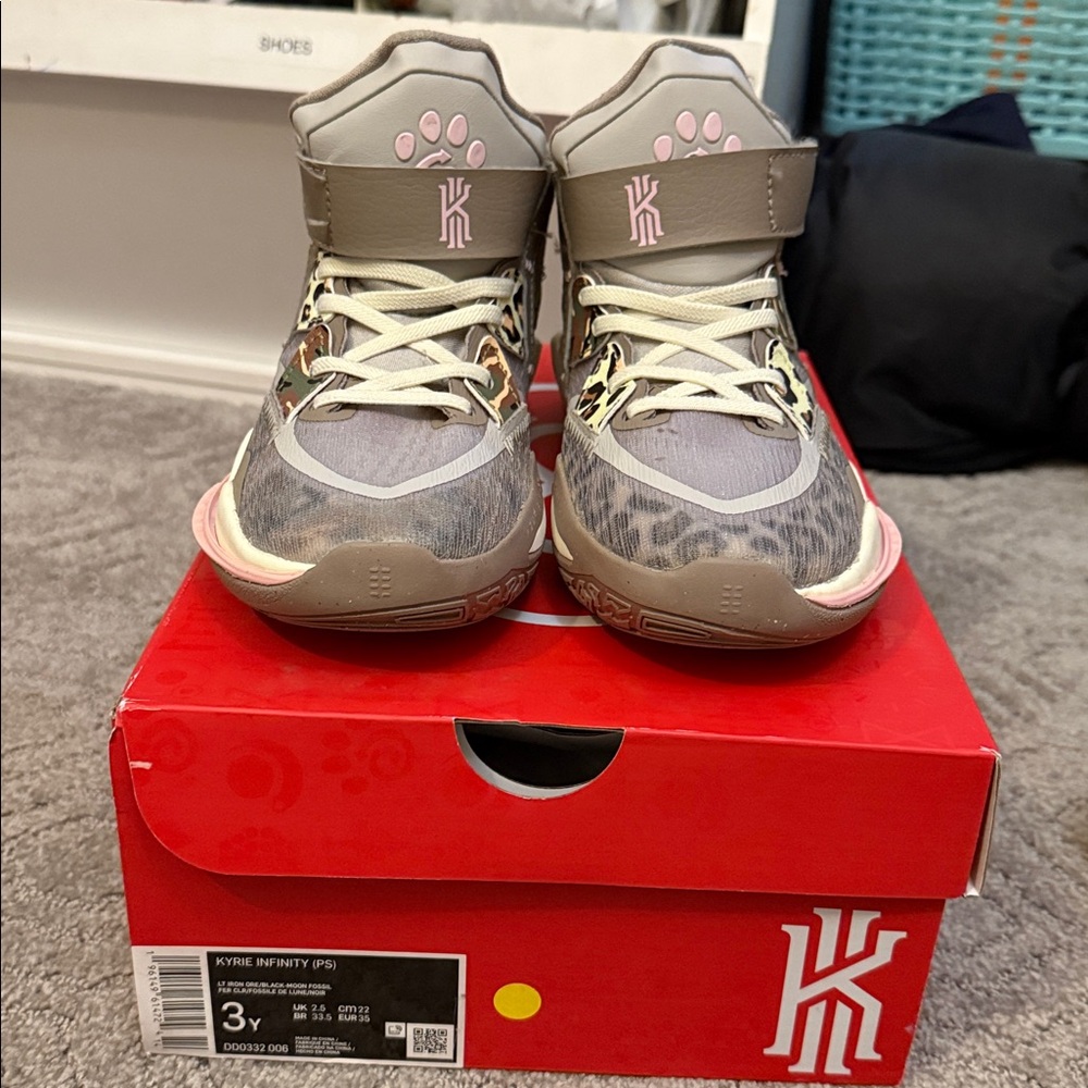 Nike Kyrie Infinity (PS) - Size 3Y
